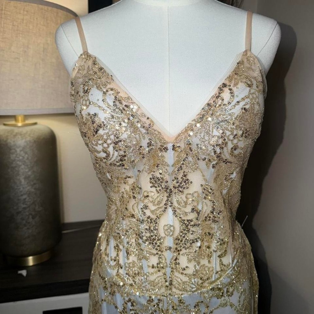 Y2K champagne gold goddess gown - Picture 4 of 7